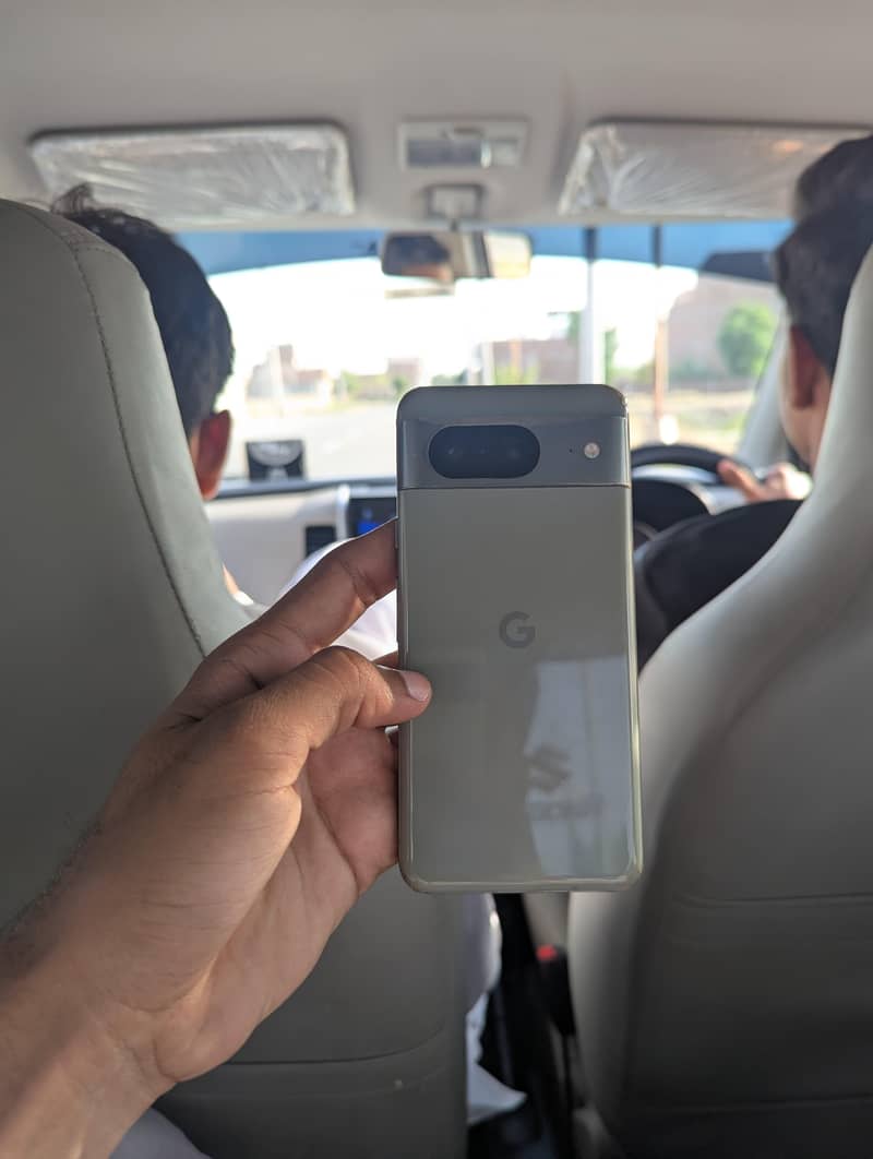 Google Pixel 8 1