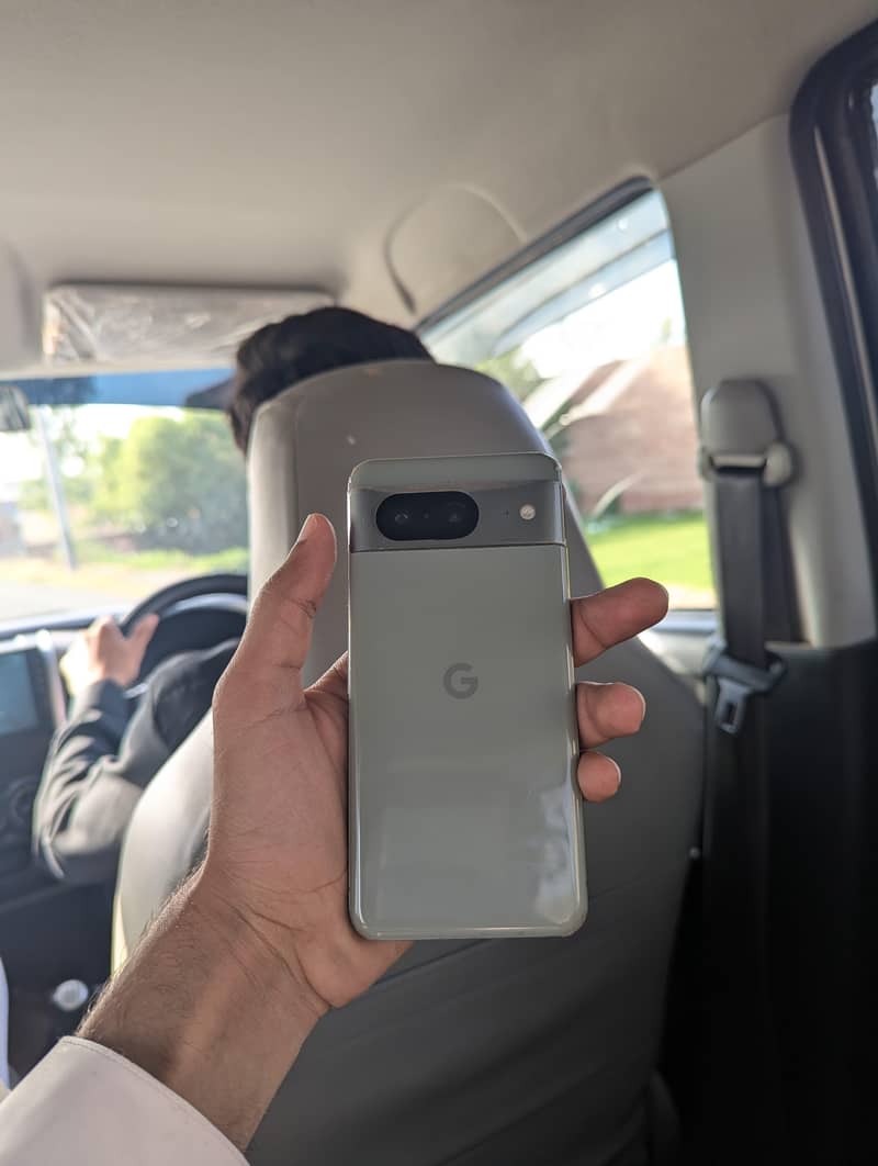 Google Pixel 8 3