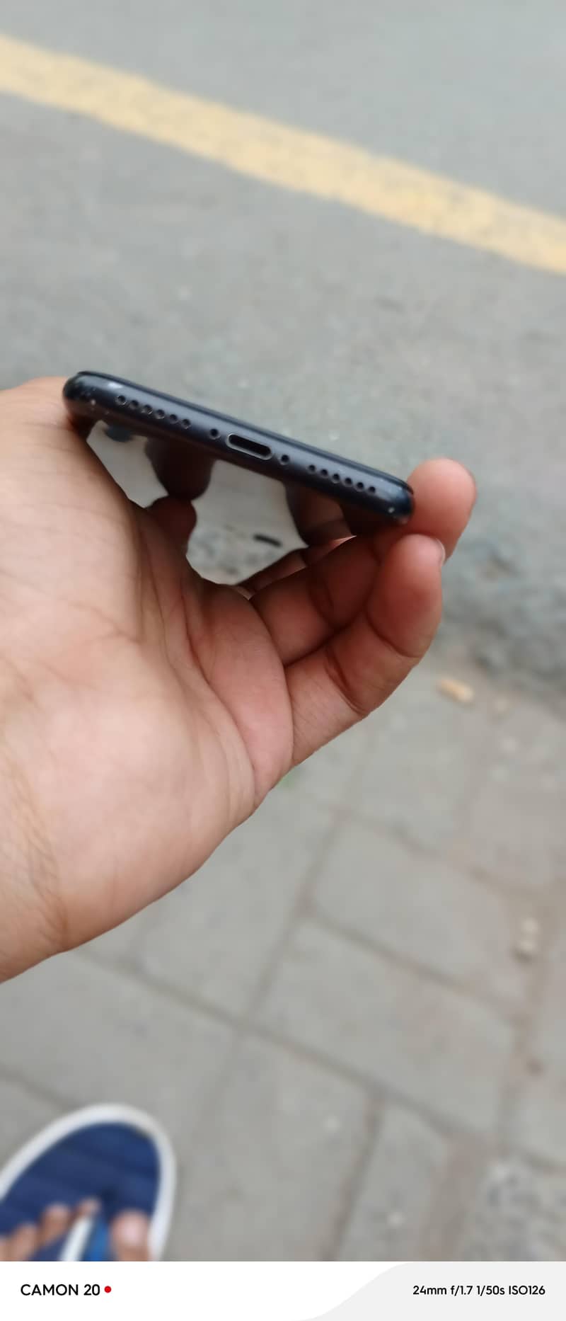 Apple iPhone 7 0