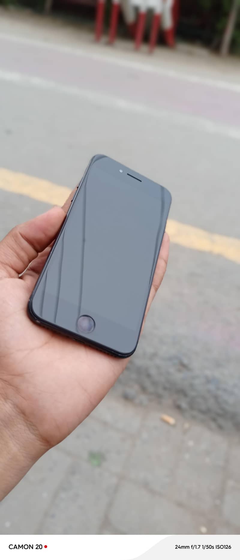 Apple iPhone 7 3
