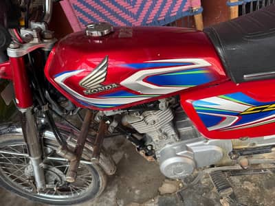 Honda 125 22 Model For Sell 10/8 Condition