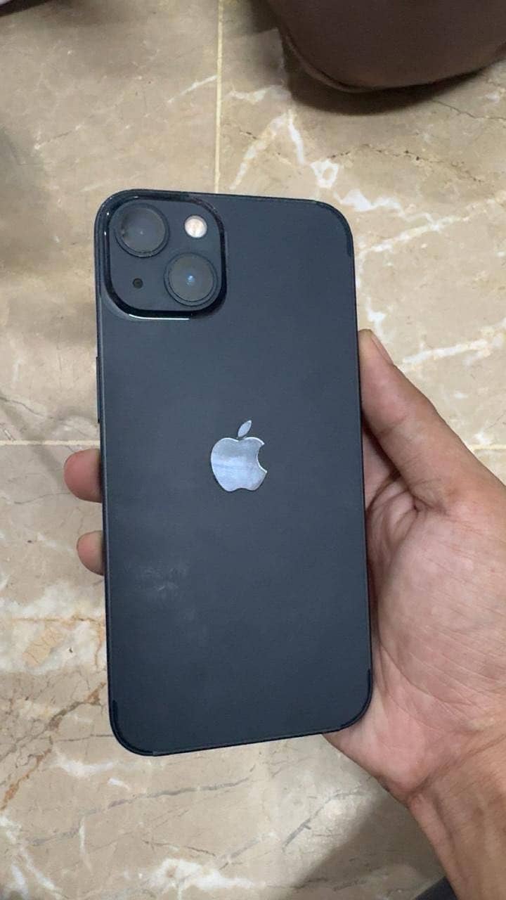 Apple iPhone 13 1