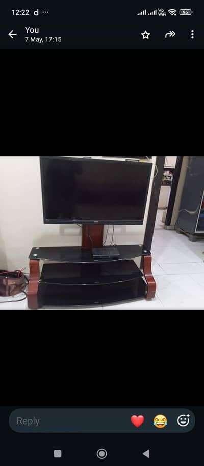 40inch led with imported glass rack/stand