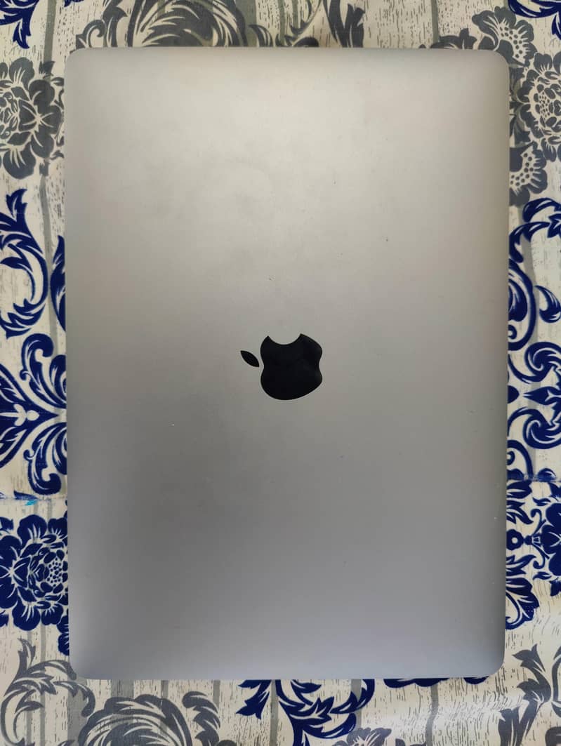 MacBook pro 0