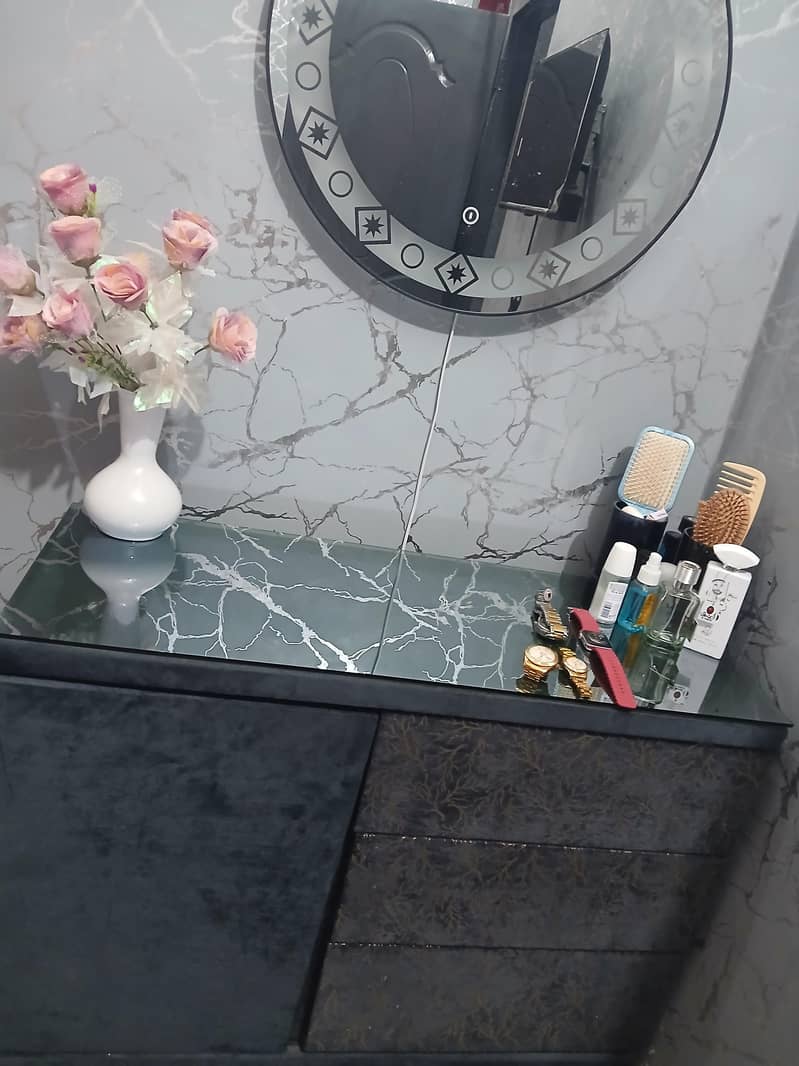 Dressing Table  without mirror 1
