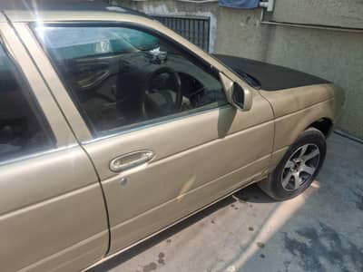 Nissan Sunny 1993