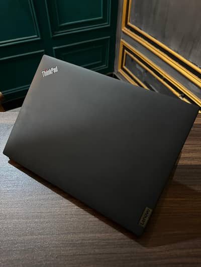 lenovo x1 carbon | i5 11 Gen | 32GB | 512GB | TOUCH Screen
