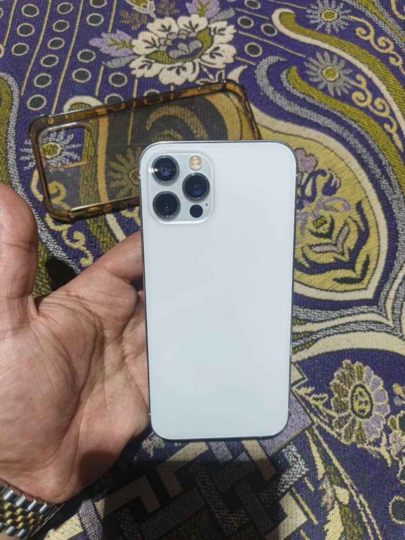 Apple iPhone 12 Pro 0