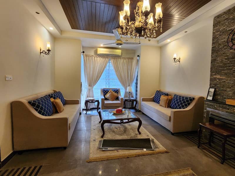 sofas and tables 0
