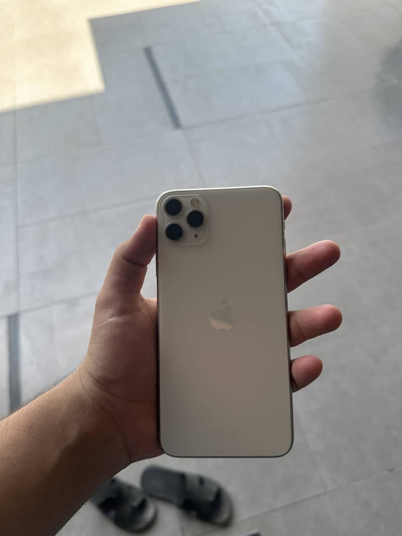 Apple iPhone 11 Pro Max 1