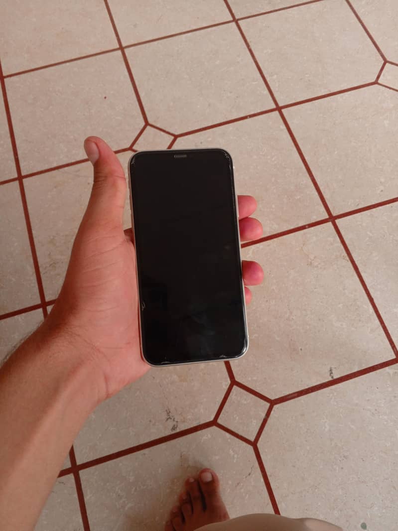 Apple iPhone 11 1