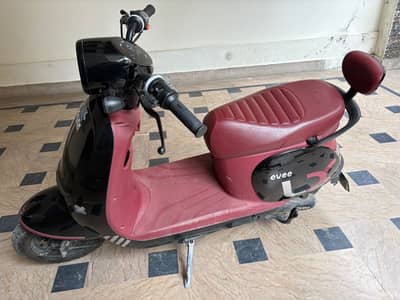 Evee Electric Scooty S1-Excellent Condition-Smooth Ride-Ready to use