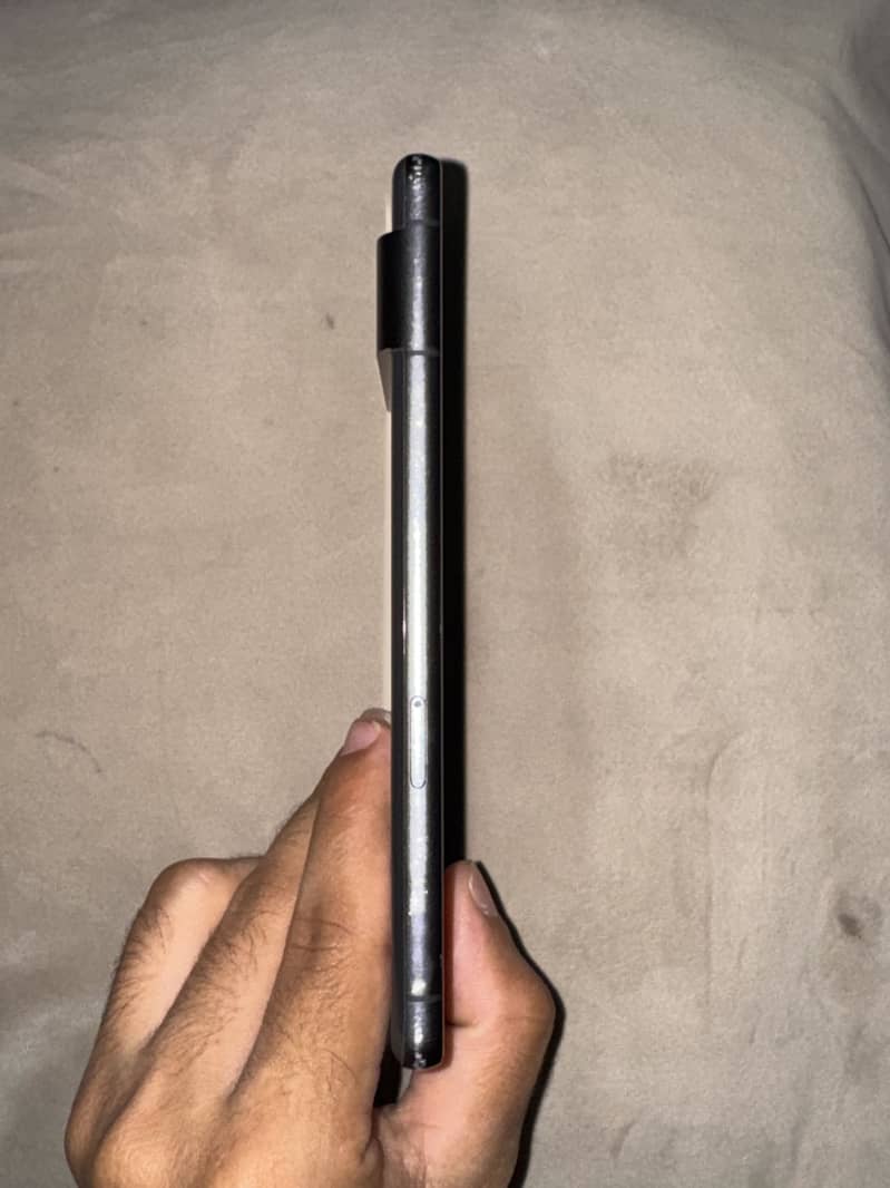 Google Pixel 7 4