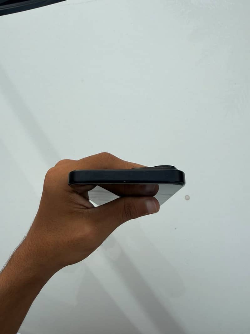 Apple iPhone 15 5