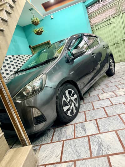 Toyota Aqua 2012