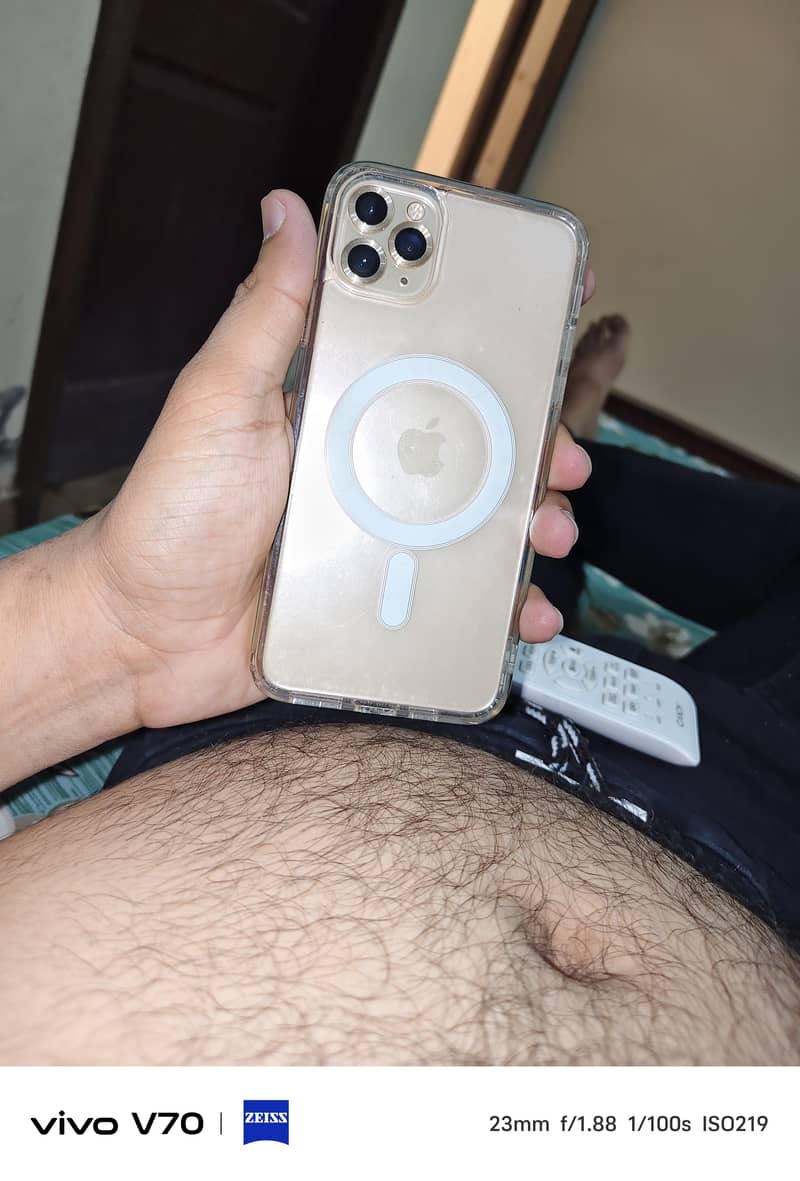 iphone 11pro max 4