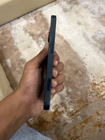Apple iPhone 14