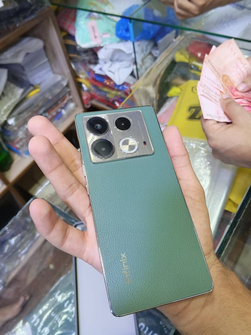 Infinix Note 40 1