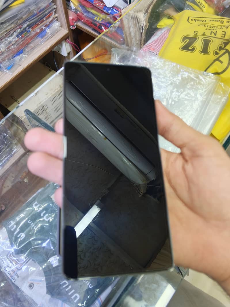 Infinix Note 40 6