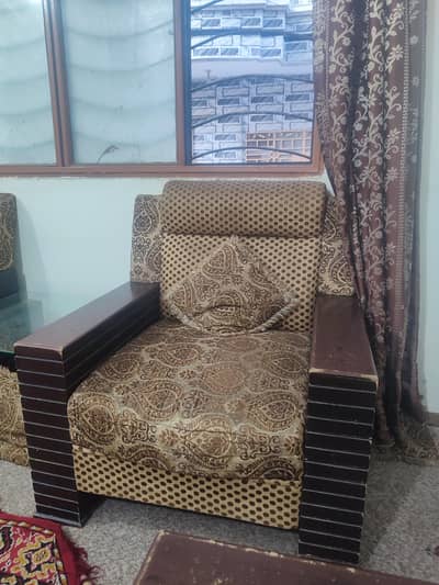 seven seater sofa with one glass table free