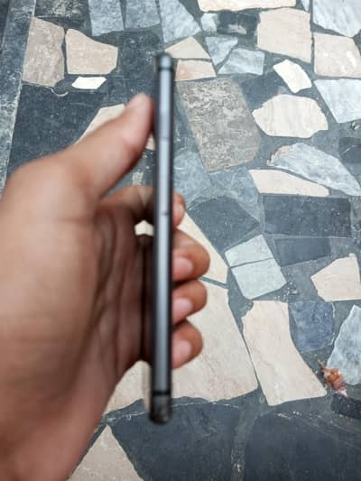 Apple iPhone 8