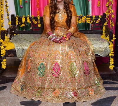 mehendi bridal lehanga