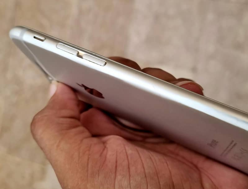 Apple iPhone 6 1