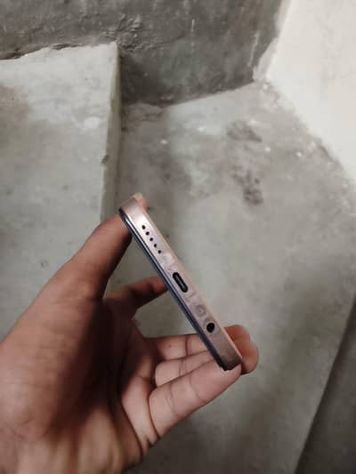 Vivo Y28