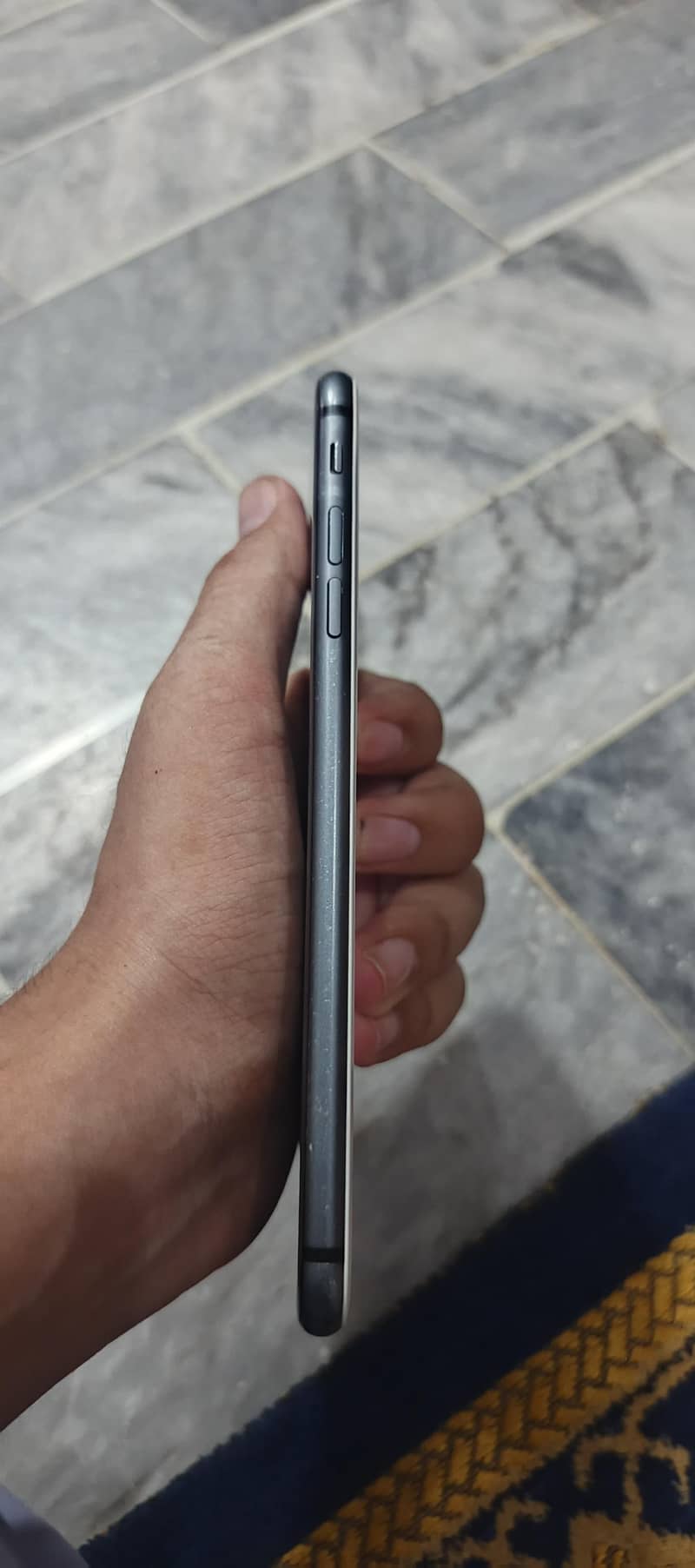Apple iPhone 8 Plus 5