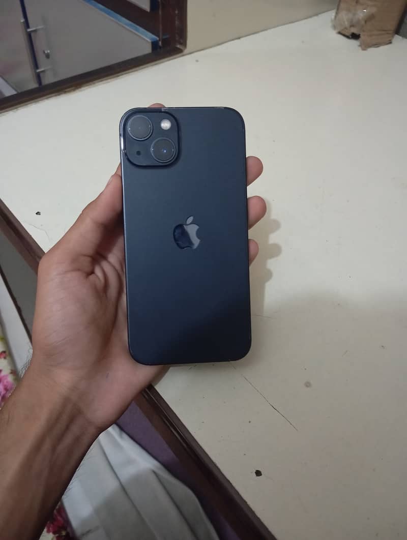 Apple iPhone 13 5
