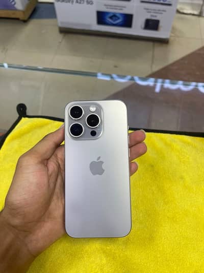 Apple iPhone 15 Pro eSIM 512gb JV / Simlock (Minor Dot)