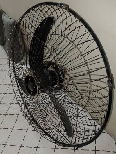 3 Blade Wall Fan – Good Working Condition