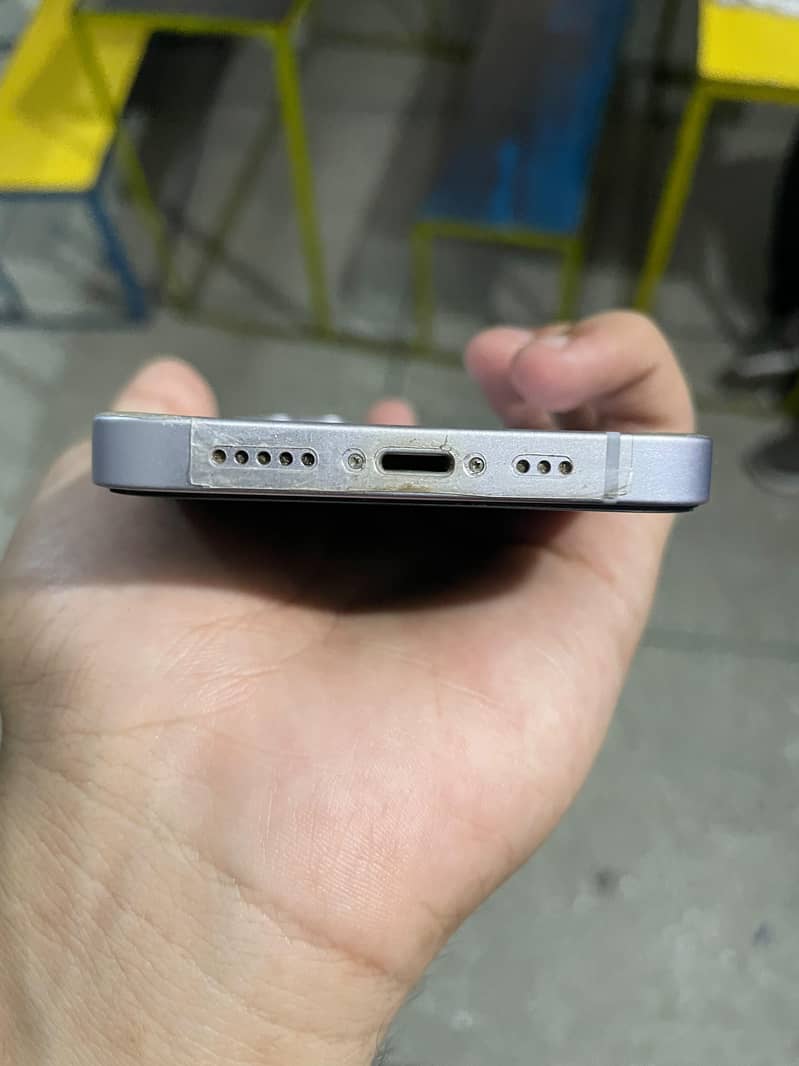 Apple iPhone 14 2