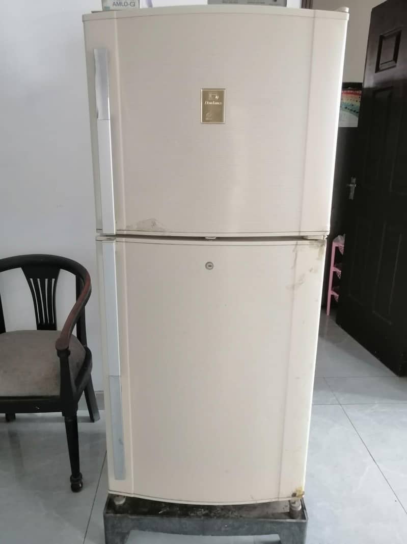Dawlance fridge 0