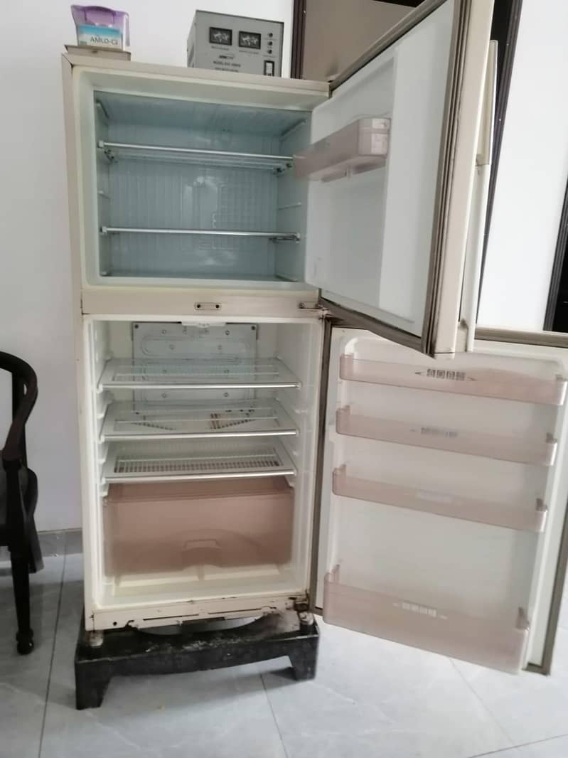 Dawlance fridge 2