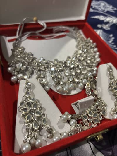 Silver pearl kundan necklace set | with box