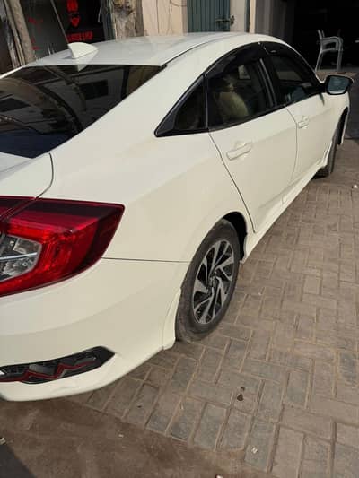 Honda Civic Oriel 2018