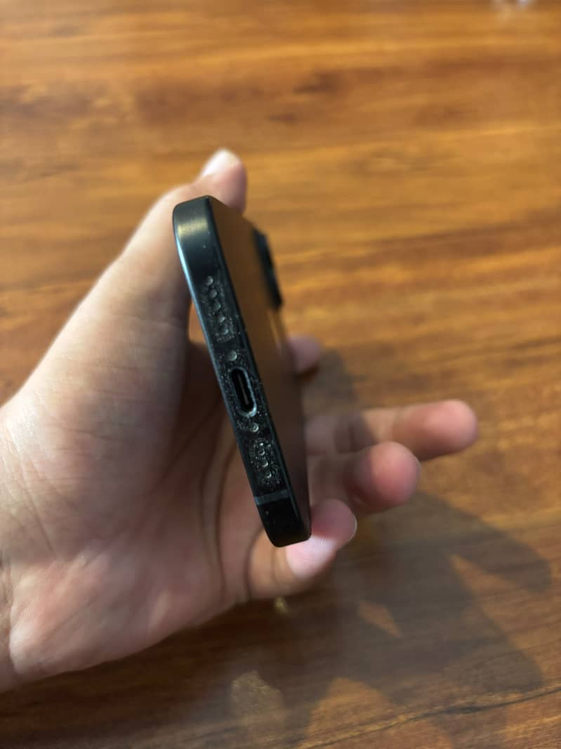 Apple iPhone 15 3