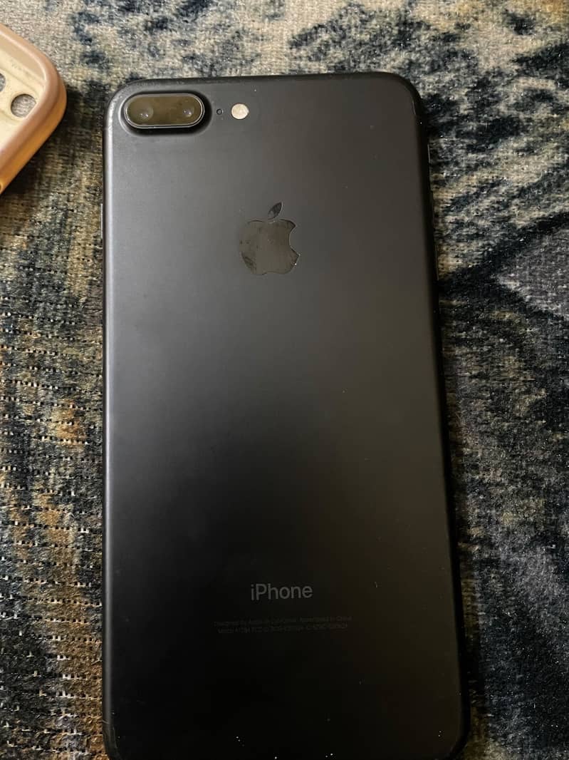 Apple iPhone 7 Plus 0