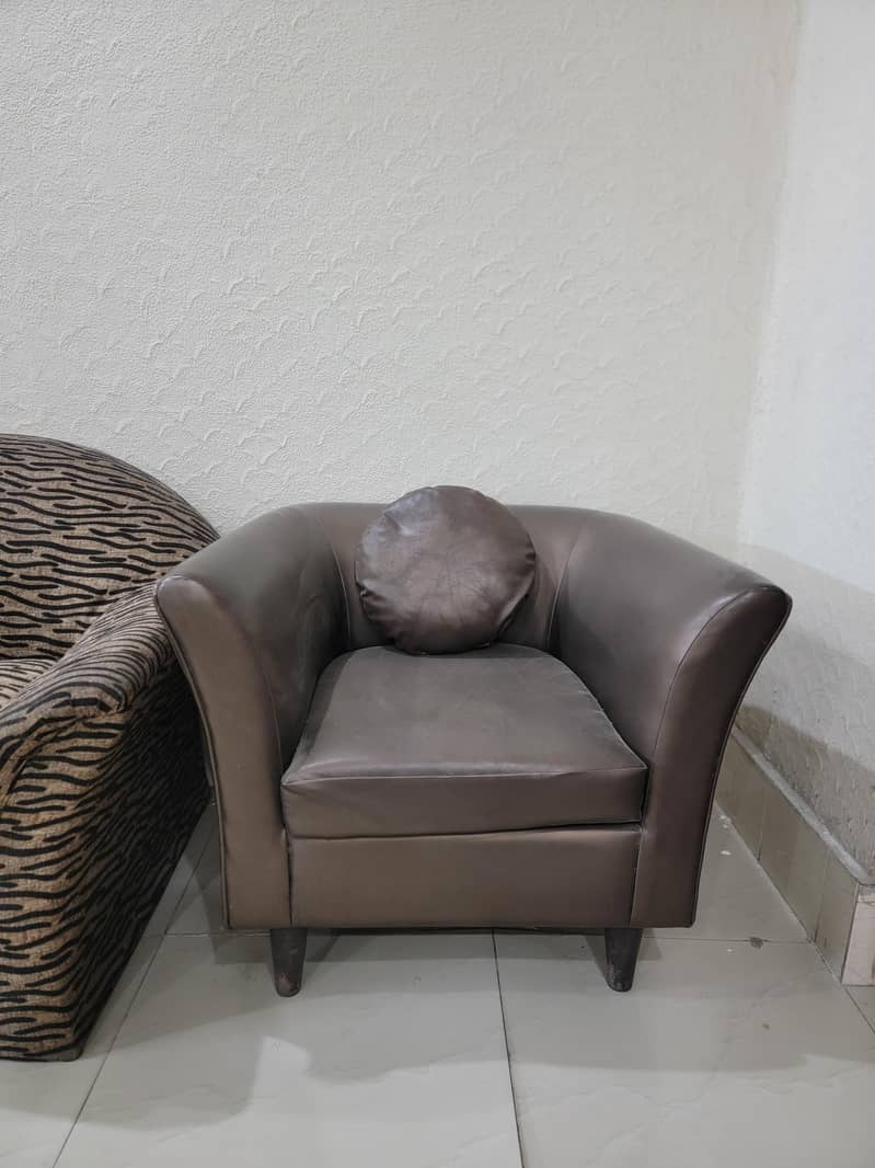 sofas and chairs 3