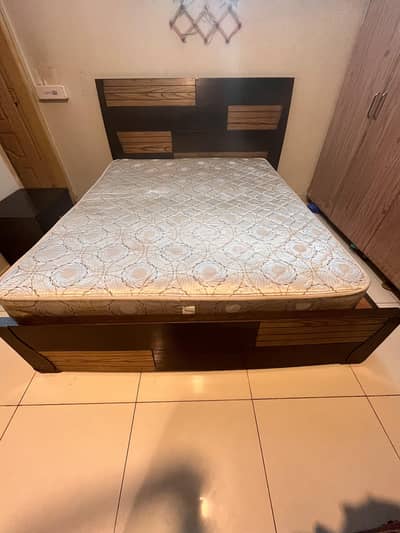 King size wooden bed