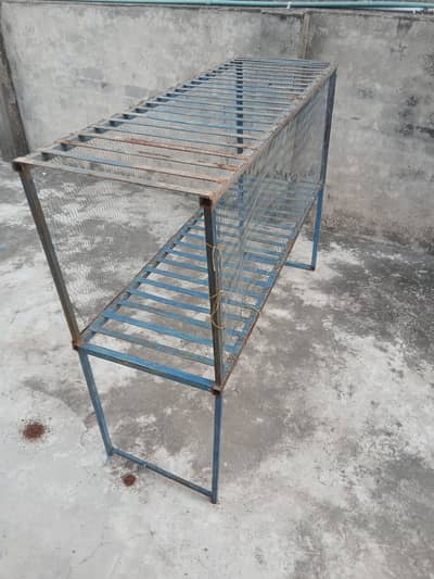 metal rack / stand / jangla