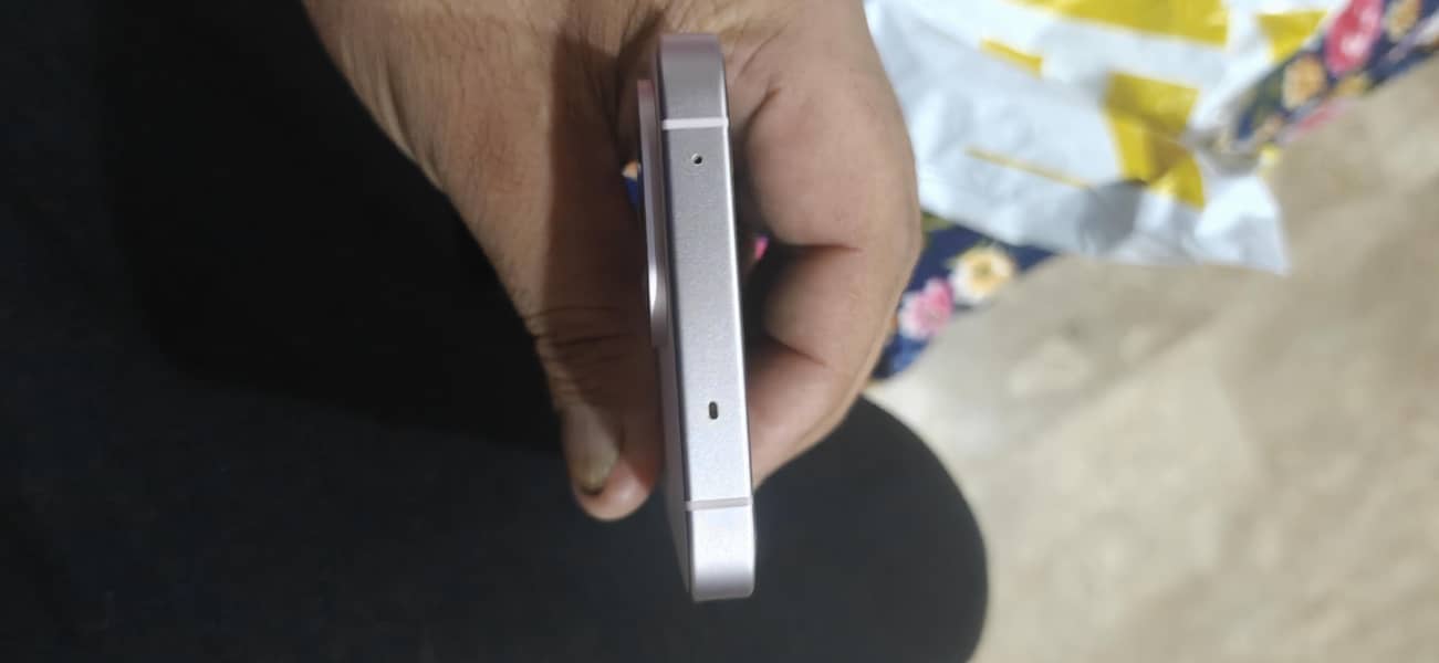 One Plus 13t 3