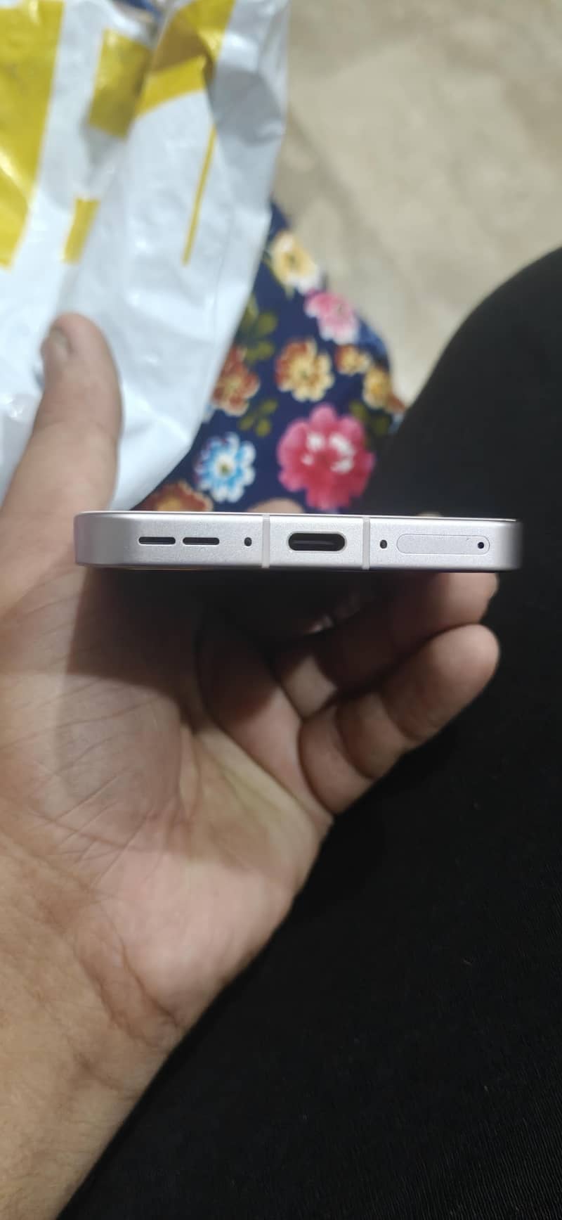 One Plus 13t 4