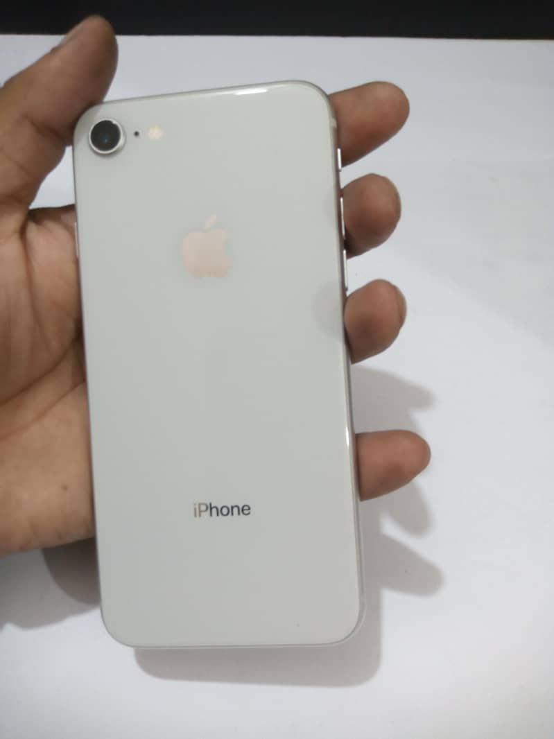 Apple iPhone 8 5