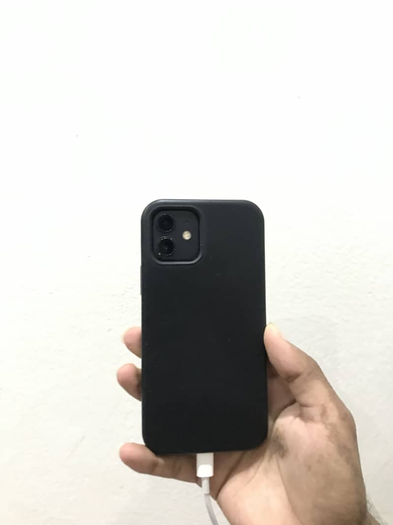 Apple iPhone 12 0