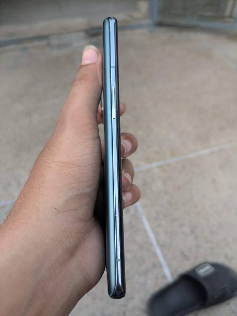 One Plus 9 Pro 4