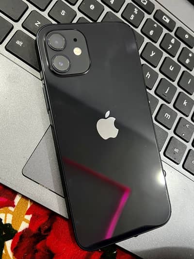 Apple iPhone 12