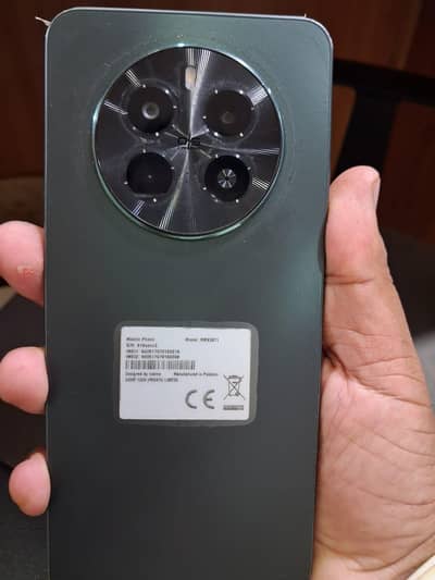 Realme 12