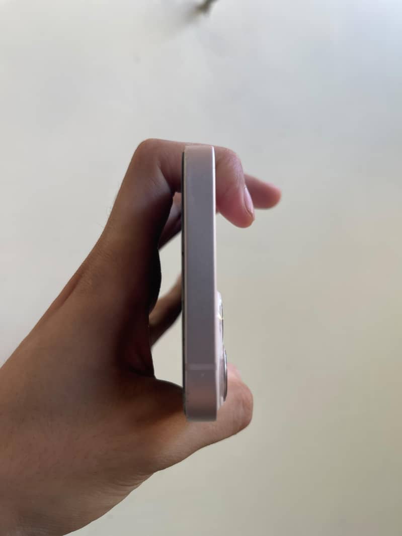 iPhone 13 2